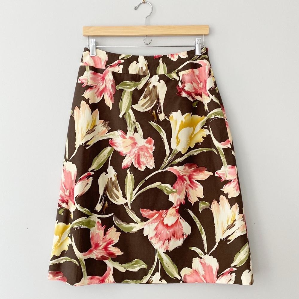 Talbots Silk Floral Knee Length Skirt Size 10 With Lining and Zipper Spring Silk - Picture 1 of 3